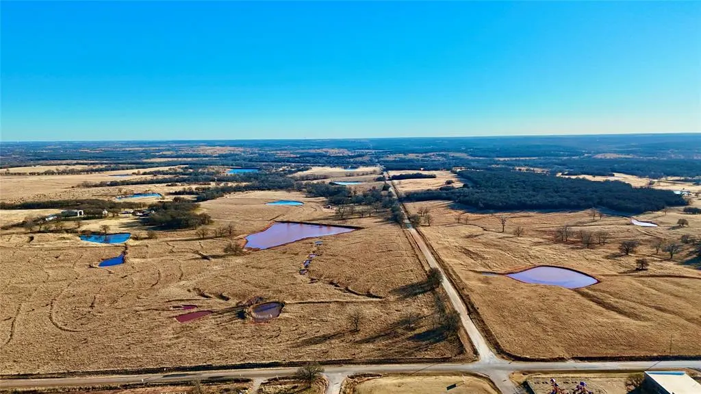 Front exterior — 3 Wilshire Drive, McLoud, OK 74851