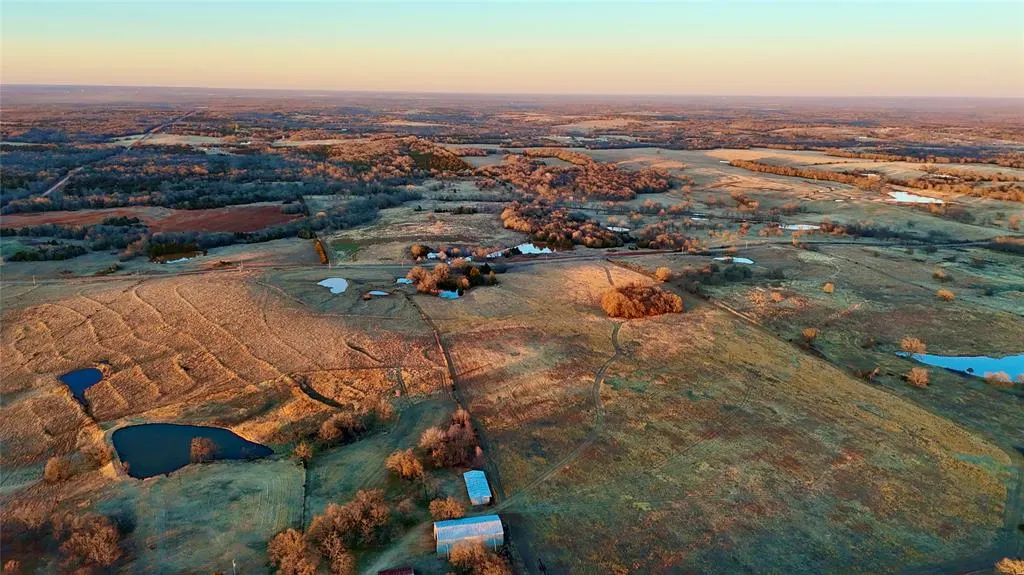Photo 14 — 4 Wilshire Drive, McLoud, OK 74851