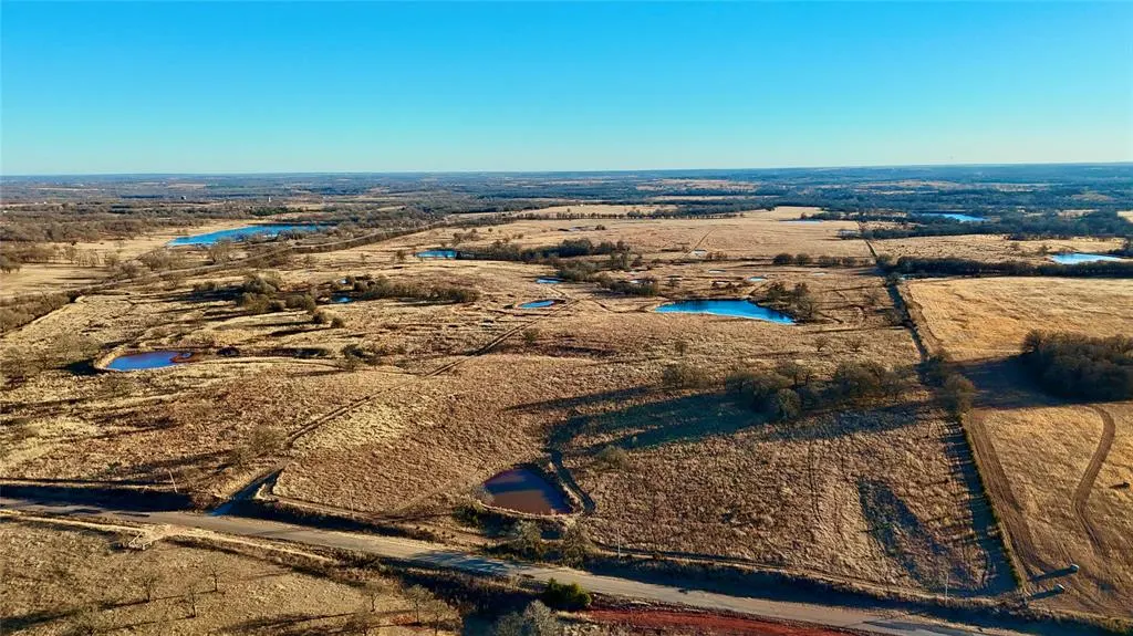 Photo 2 — 12 Wilshire Drive, McLoud, OK 74851