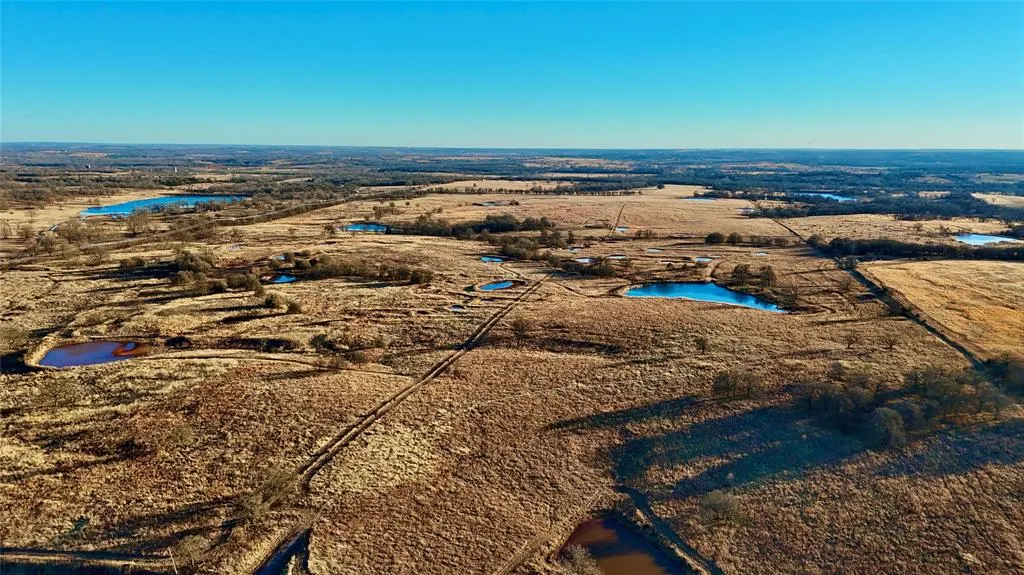 Photo 11 — 12 Wilshire Drive, McLoud, OK 74851