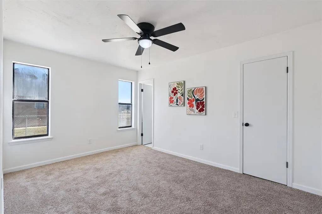 Photo 19 — 208 SW 32nd Street, Moore, OK 73160