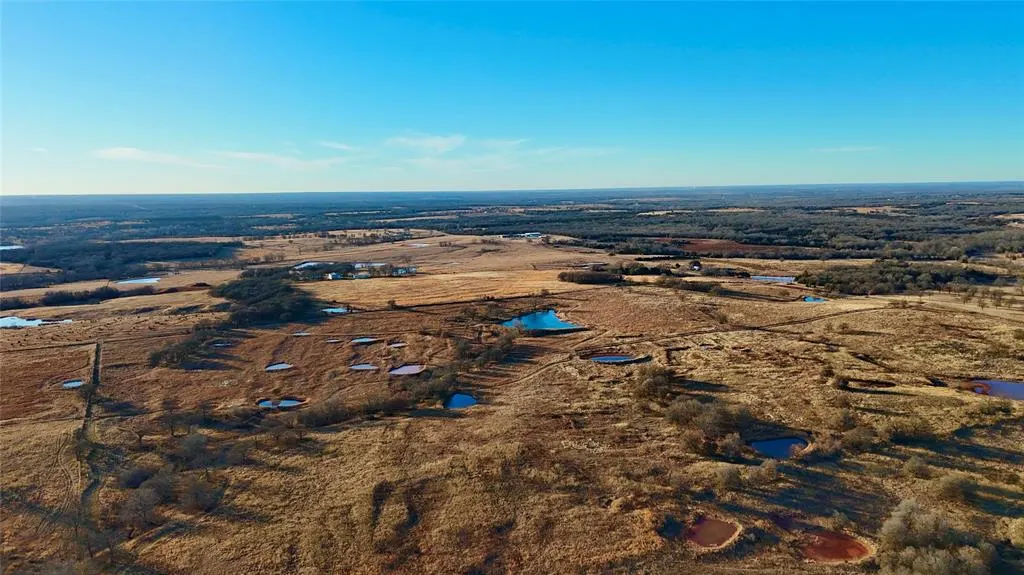Photo 13 — 14 Wilshire Drive, McLoud, OK 74851