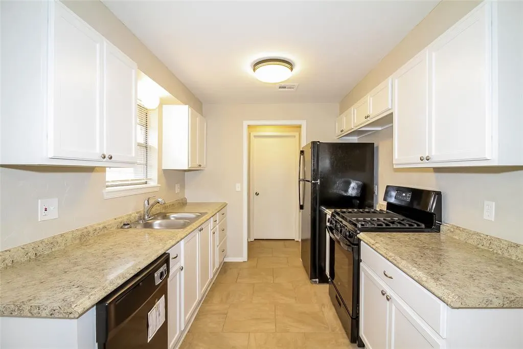 Photo 9 — 4220 N Corbett Drive, Del City, OK 73115
