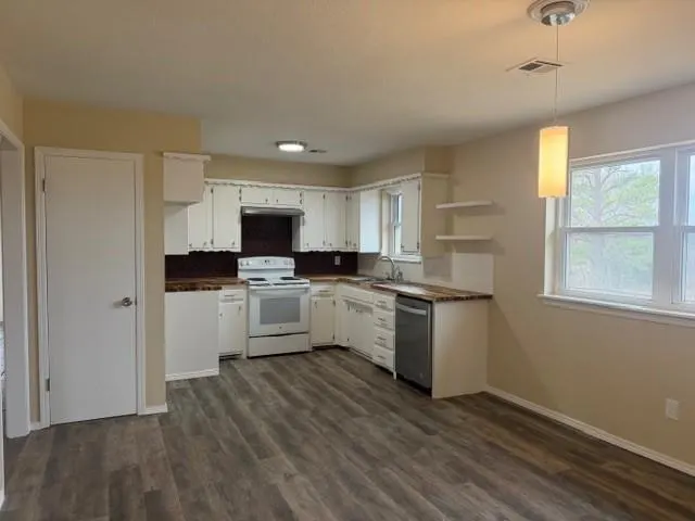 Photo 2 — 5037 N Triple X road Road, Coyle, OK 73027