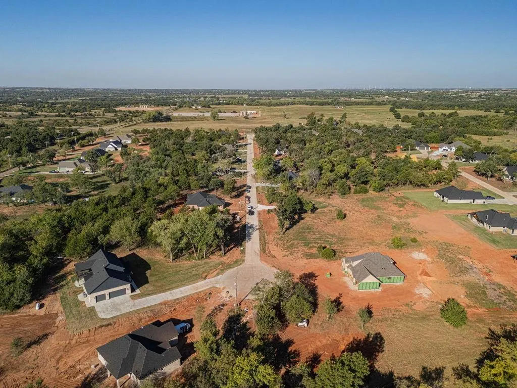 Photo 6 — 1172 Wolf Creek Drive Drive, Blanchard, OK 73010
