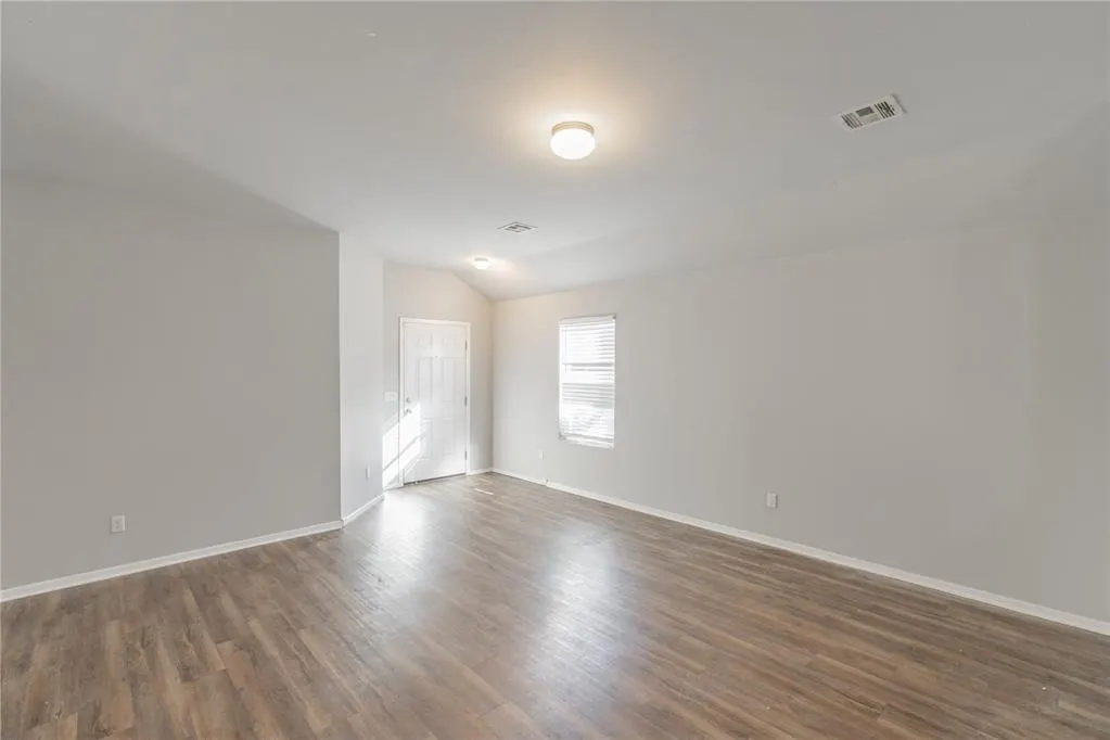 Photo 5 — 9208 SW 56th Street, Oklahoma City, OK 73179
