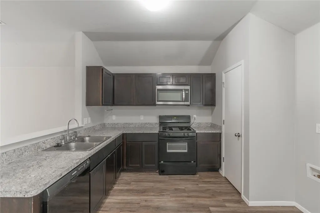 Photo 9 — 9208 SW 56th Street, Oklahoma City, OK 73179