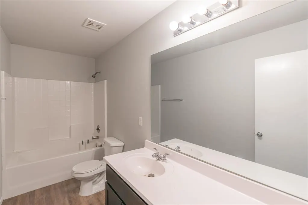 Photo 14 — 9208 SW 56th Street, Oklahoma City, OK 73179