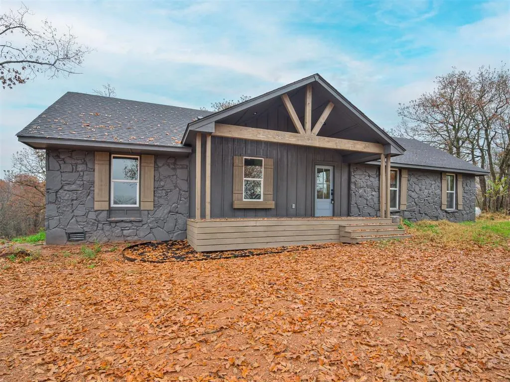Photo 2 — 14920 Williams Way, Luther, OK 73054