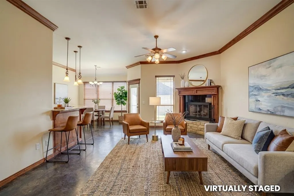 Photo 2 — 612 N Timber Road, Oklahoma City, OK 73130