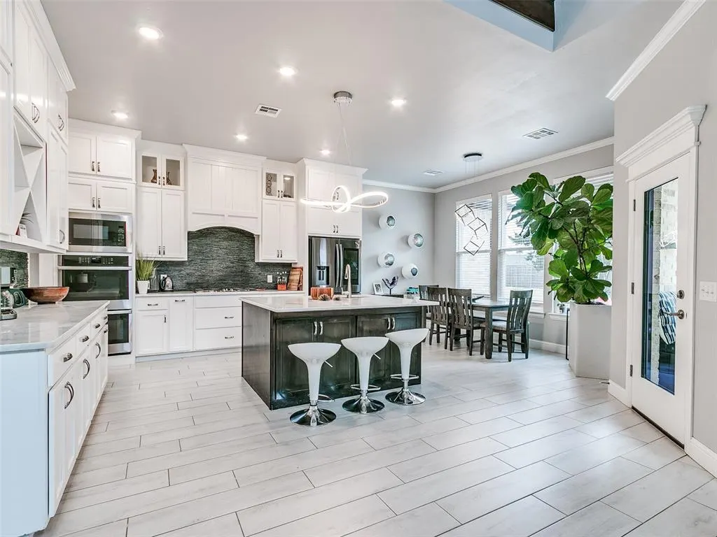 Photo 9 — 14509 Everton Drive, Jones, OK 73049