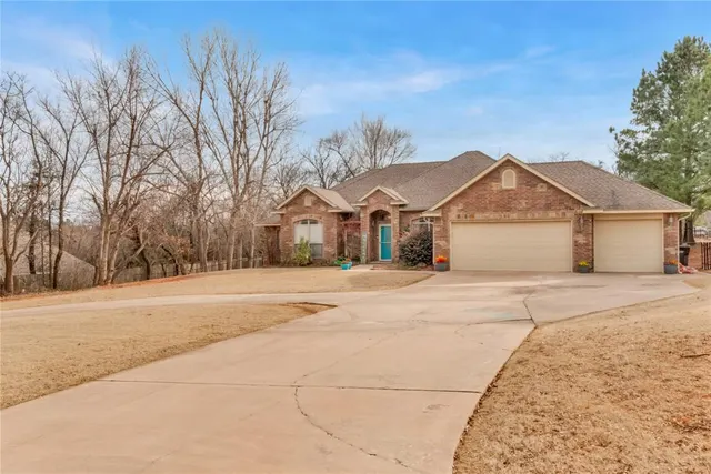Photo 3 — 18102 Timber Valley, Choctaw, OK 73020