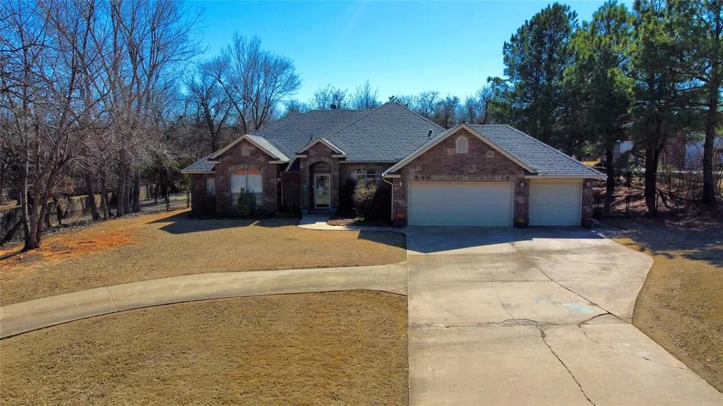 Photo 43 — 18102 Timber Valley, Choctaw, OK 73020
