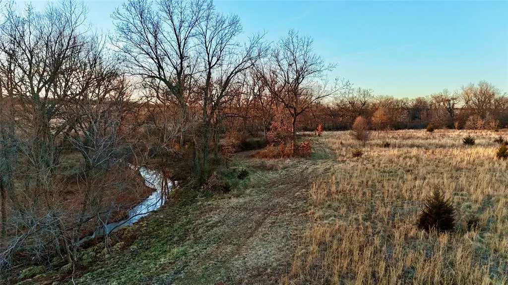 Photo 4 — 11 White Rock Road, McLoud, OK 74851