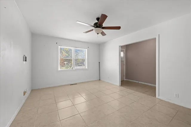 Photo 5 — 501 SE Avenue J, Idabel, OK 74745