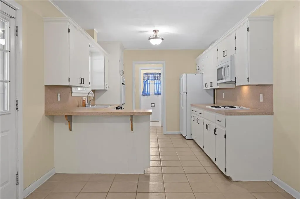 Photo 9 — 501 SE Avenue J, Idabel, OK 74745