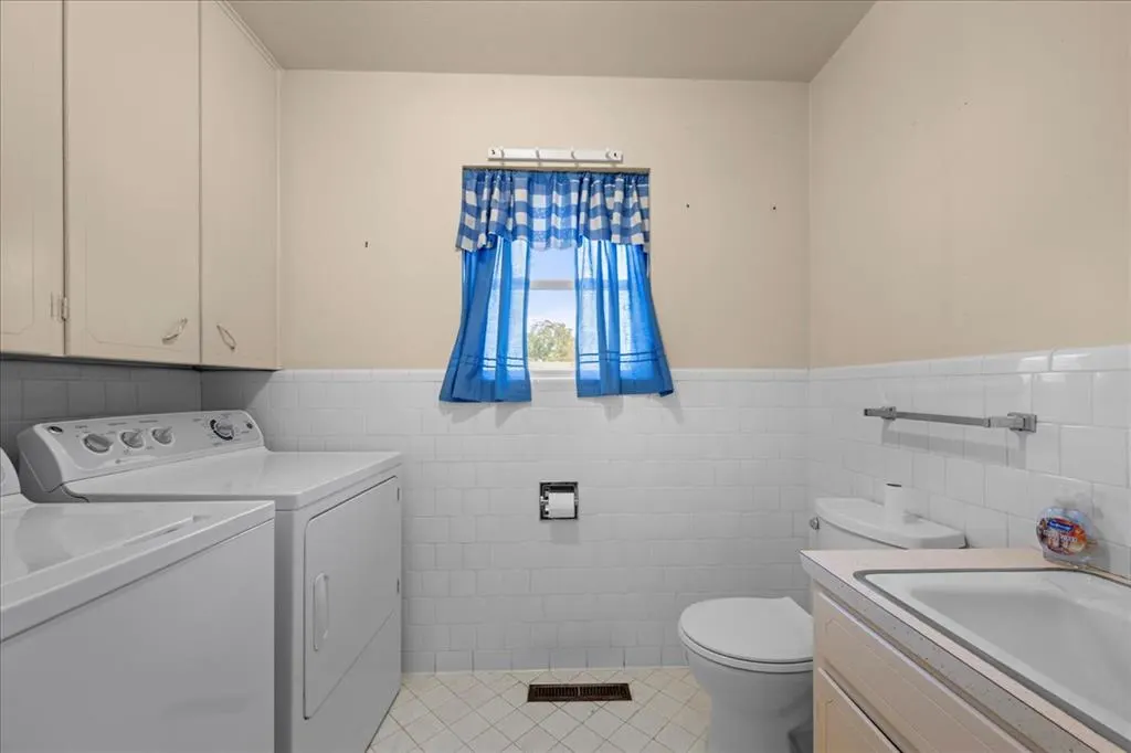 Photo 13 — 501 SE Avenue J, Idabel, OK 74745