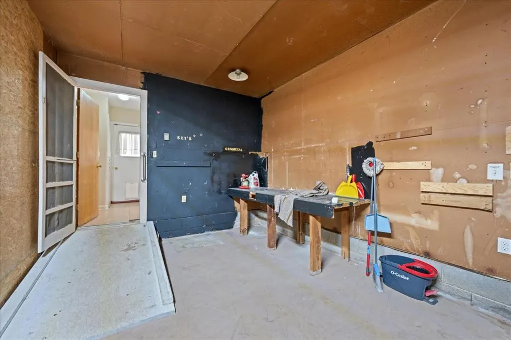 Photo 22 — 501 SE Avenue J, Idabel, OK 74745