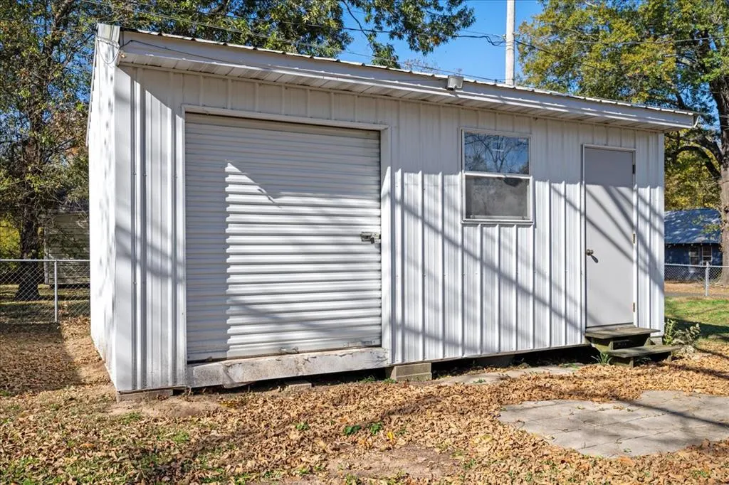Photo 26 — 501 SE Avenue J, Idabel, OK 74745