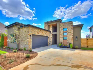 Sold home at 10605 Lakeside Drive