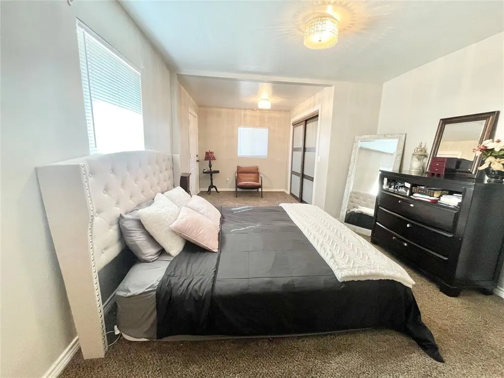 Photo 11 — 4711 N Grove Avenue, Warr Acres, OK 73122