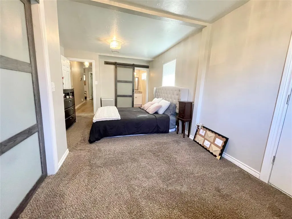 Photo 13 — 4711 N Grove Avenue, Warr Acres, OK 73122