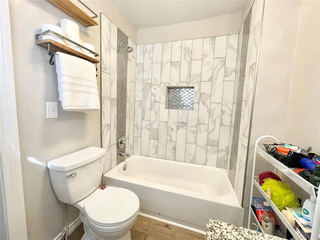 Photo 14 — 4711 N Grove Avenue, Warr Acres, OK 73122
