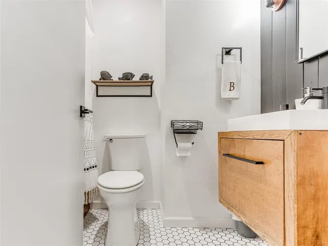 Photo 8 — 713 Lapwing Road, Edmond, OK 73003