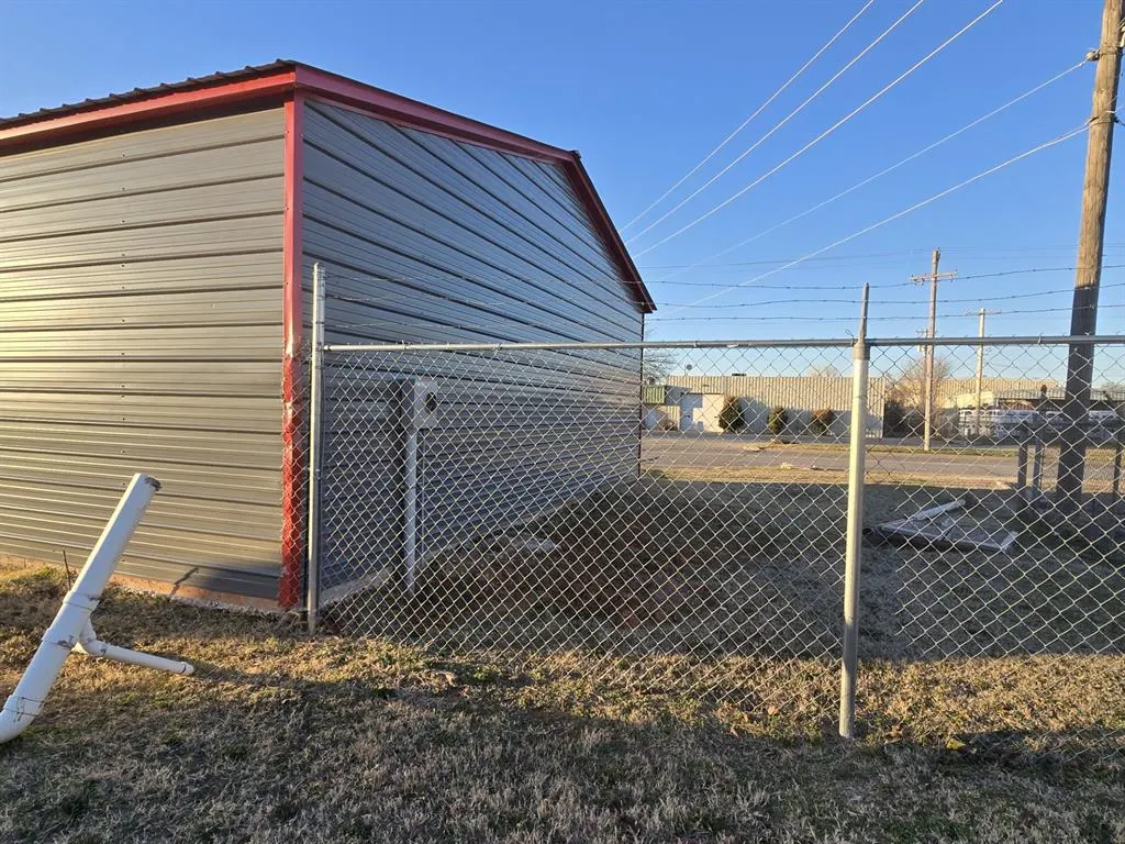 Photo 2 — 1830 SE 29th Street, Oklahoma City, OK 73129