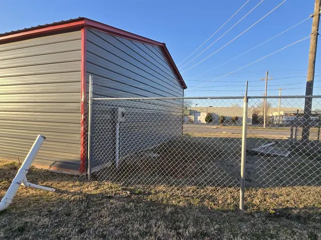 Photo 2 — 1830 SE 29th Street, Oklahoma City, OK 73129
