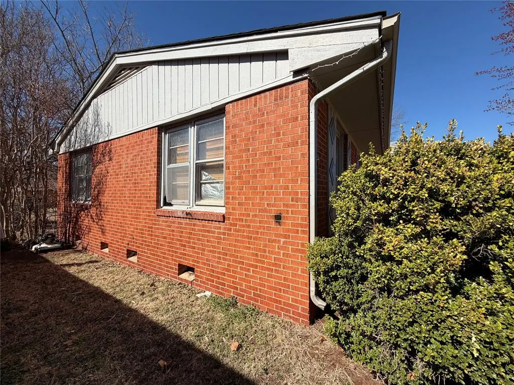 Photo 18 — 1110 N Grant Street, Cordell, OK 73632