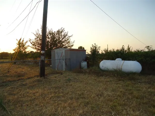 Photo 4 — 42608 Bob Crouch Road, Tecumseh, OK 74873