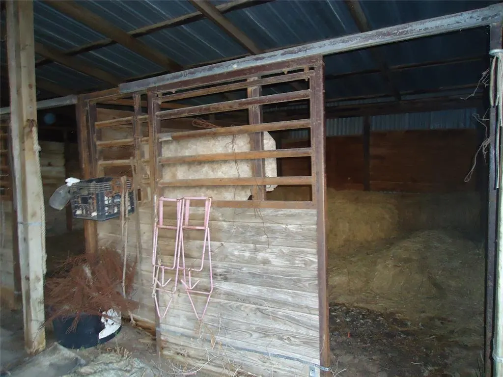 Photo 16 — 42608 Bob Crouch Road, Tecumseh, OK 74873