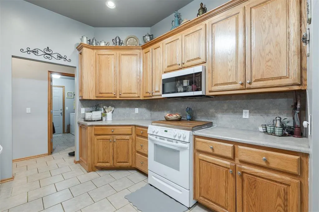 Photo 17 — 8751 W Simpson Road, Edmond, OK 73025