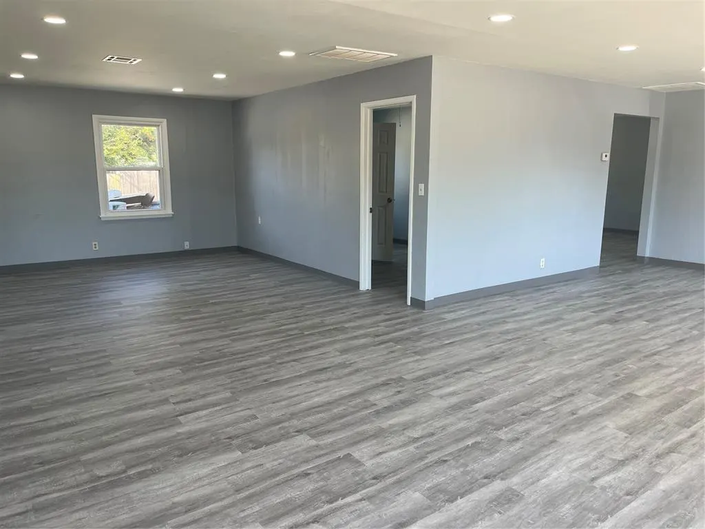 Photo 5 — 4409 N Meridian Avenue, Oklahoma City, OK 73112