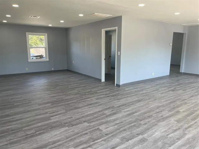 Photo 5 — 4409 N Meridian Avenue, Oklahoma City, OK 73112