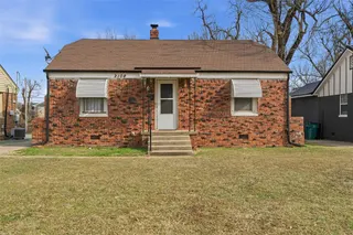 Sold home at 2108 Miramar Boulevard