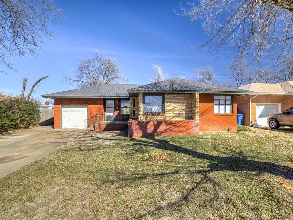 Front exterior — 237 W Rose Drive, Midwest City, OK 73110