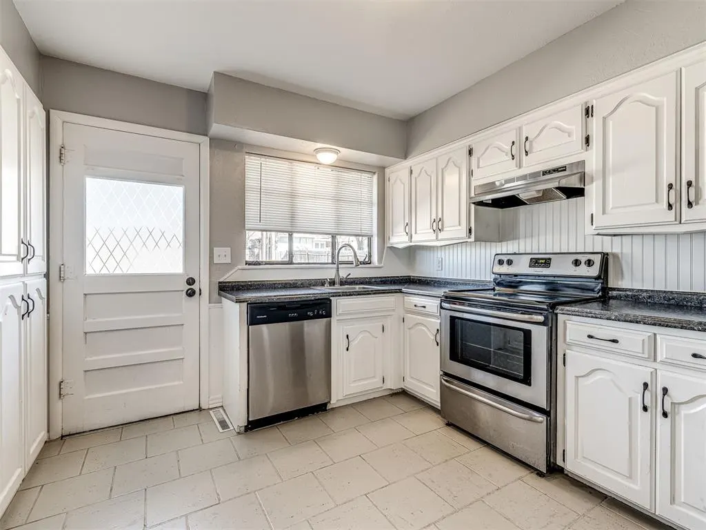 Photo 15 — 237 W Rose Drive, Midwest City, OK 73110