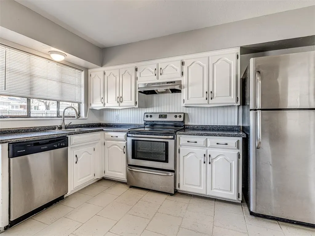 Photo 16 — 237 W Rose Drive, Midwest City, OK 73110
