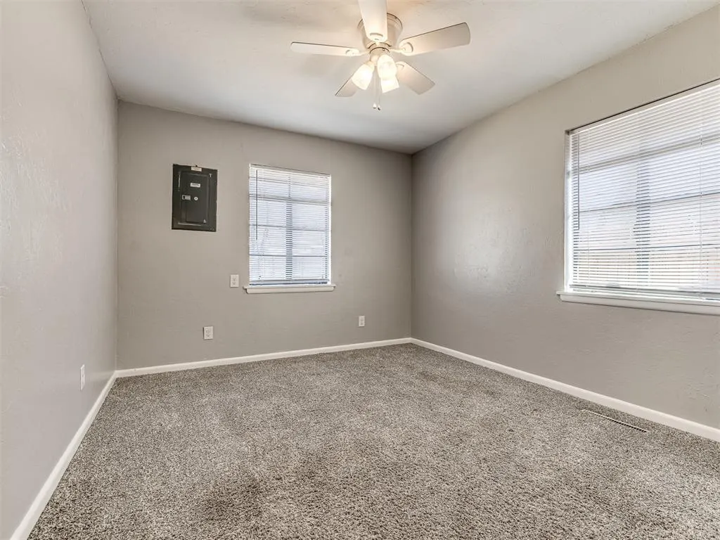 Photo 18 — 237 W Rose Drive, Midwest City, OK 73110