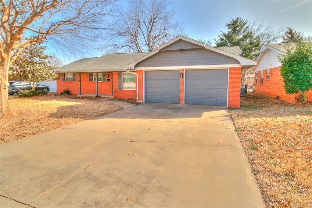 Front exterior — 3204 NW 35th Street, Oklahoma City, OK 73112
