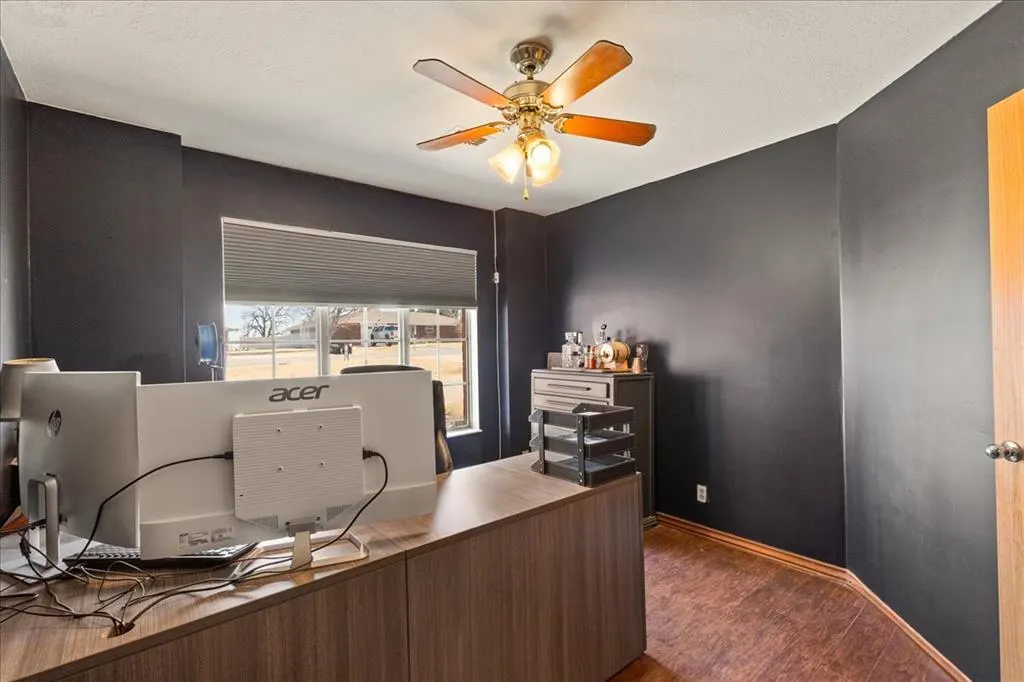 Photo 30 — 1014 N Marion Avenue, Hinton, OK 73047
