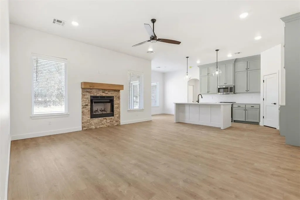 Photo 6 — 12044 Bentley Drive, Guthrie, OK 73044