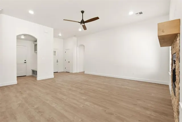 Photo 8 — 12044 Bentley Drive, Guthrie, OK 73044