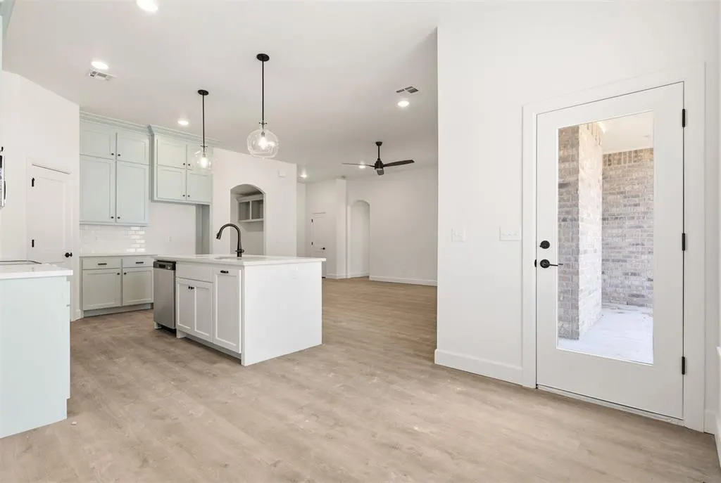 Photo 15 — 12044 Bentley Drive, Guthrie, OK 73044