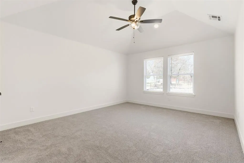 Photo 17 — 12044 Bentley Drive, Guthrie, OK 73044