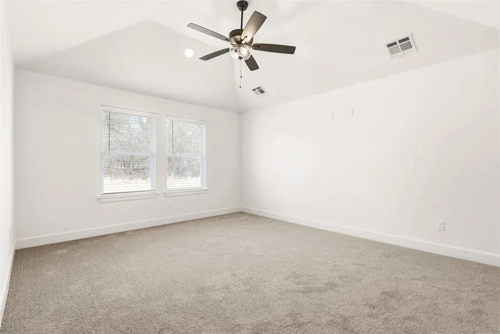 Photo 18 — 12044 Bentley Drive, Guthrie, OK 73044