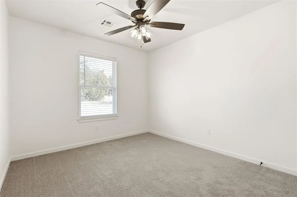 Photo 22 — 12044 Bentley Drive, Guthrie, OK 73044