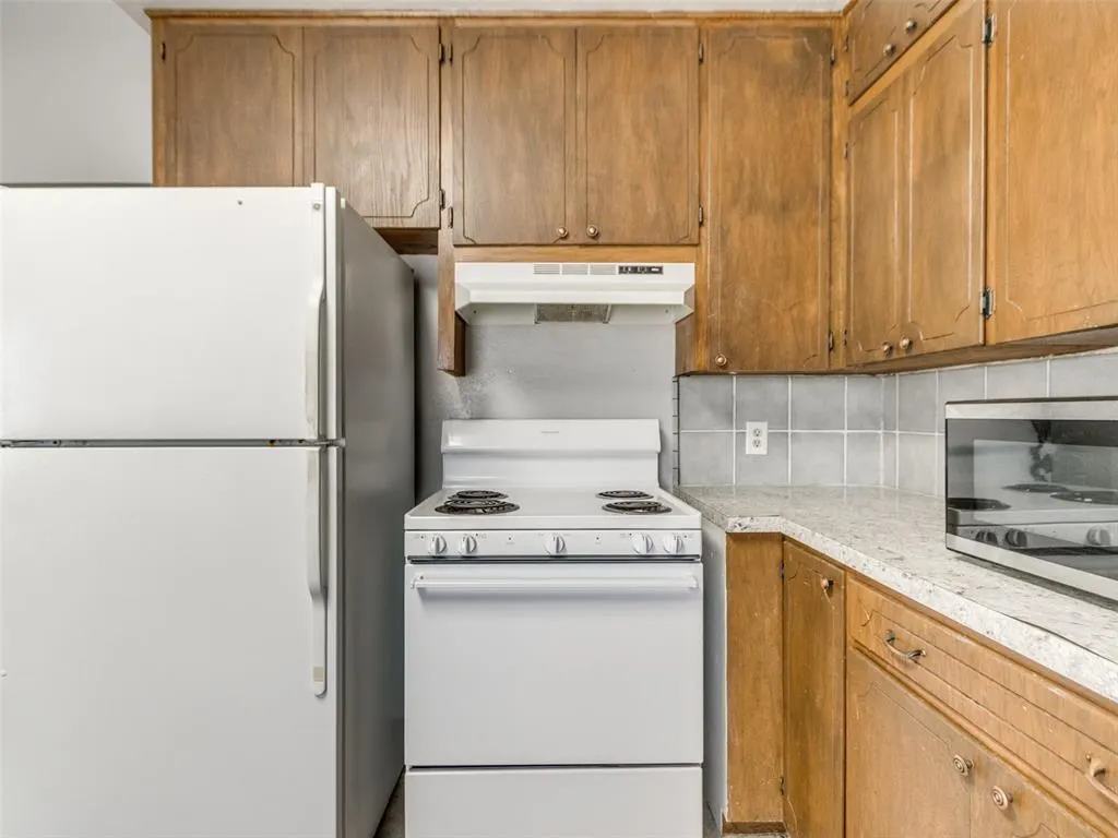 Photo 13 — 602 S 6th Street, Kingfisher, OK 73750